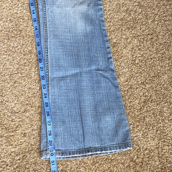 Squeeze Jeans - Picture 12 of 15